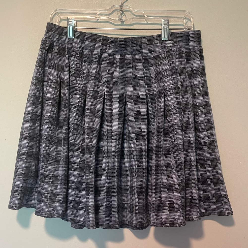 NWT Elodie Pleated Skirt